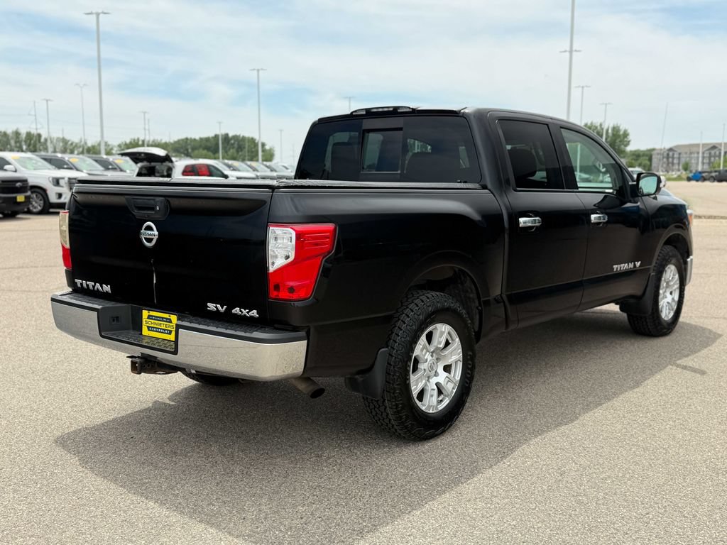 Used 2018 Nissan Titan SV AWD/4WD image 6