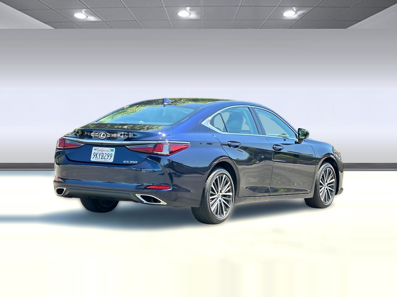 Certified 2024 Lexus ES 350 w/ Premium Package FWD image 9