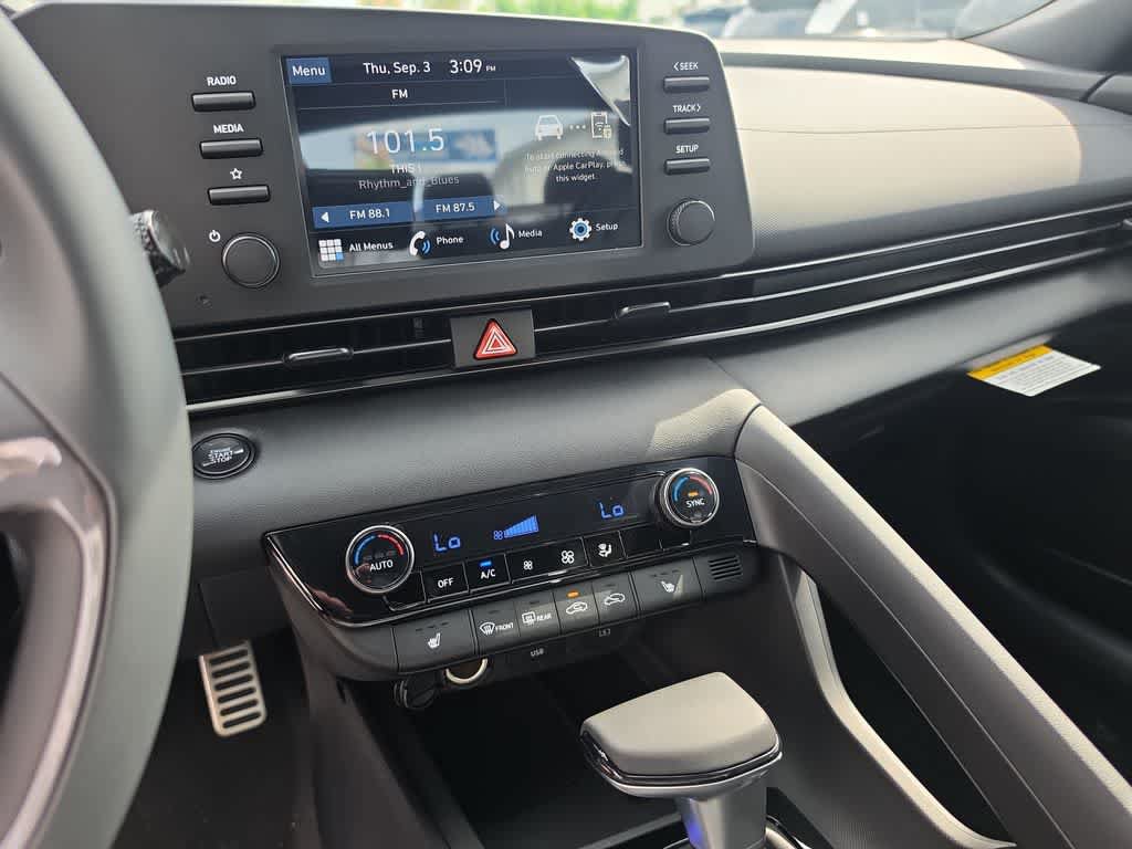 New 2026 Hyundai Elantra SEL Sport FWD image 29
