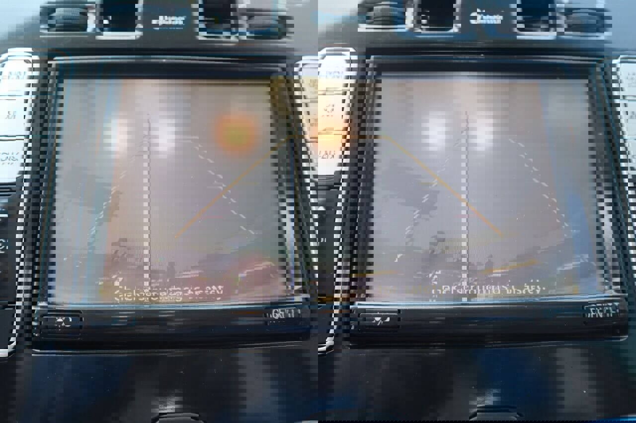 Used 2012 Nissan Leaf SL image 15