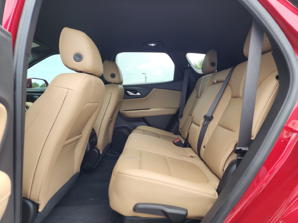 Used 2019 Chevrolet Blazer Premier w/ Driver Confidence II Package FWD image 17