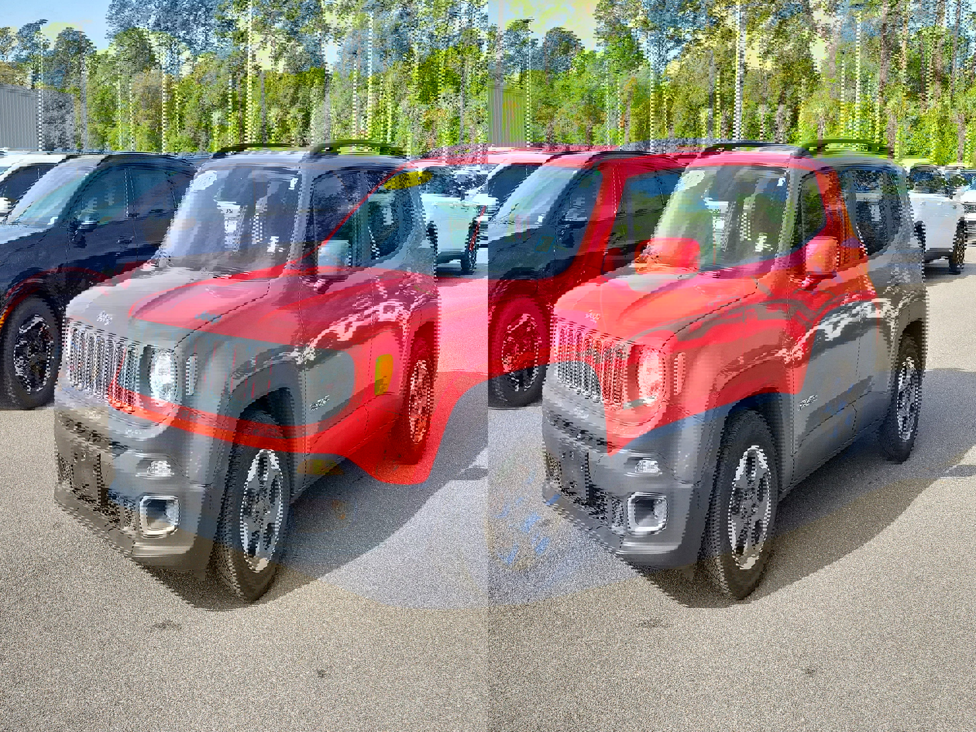 Used 2015 Jeep Renegade Latitude w/ Cold Weather Group II image 3