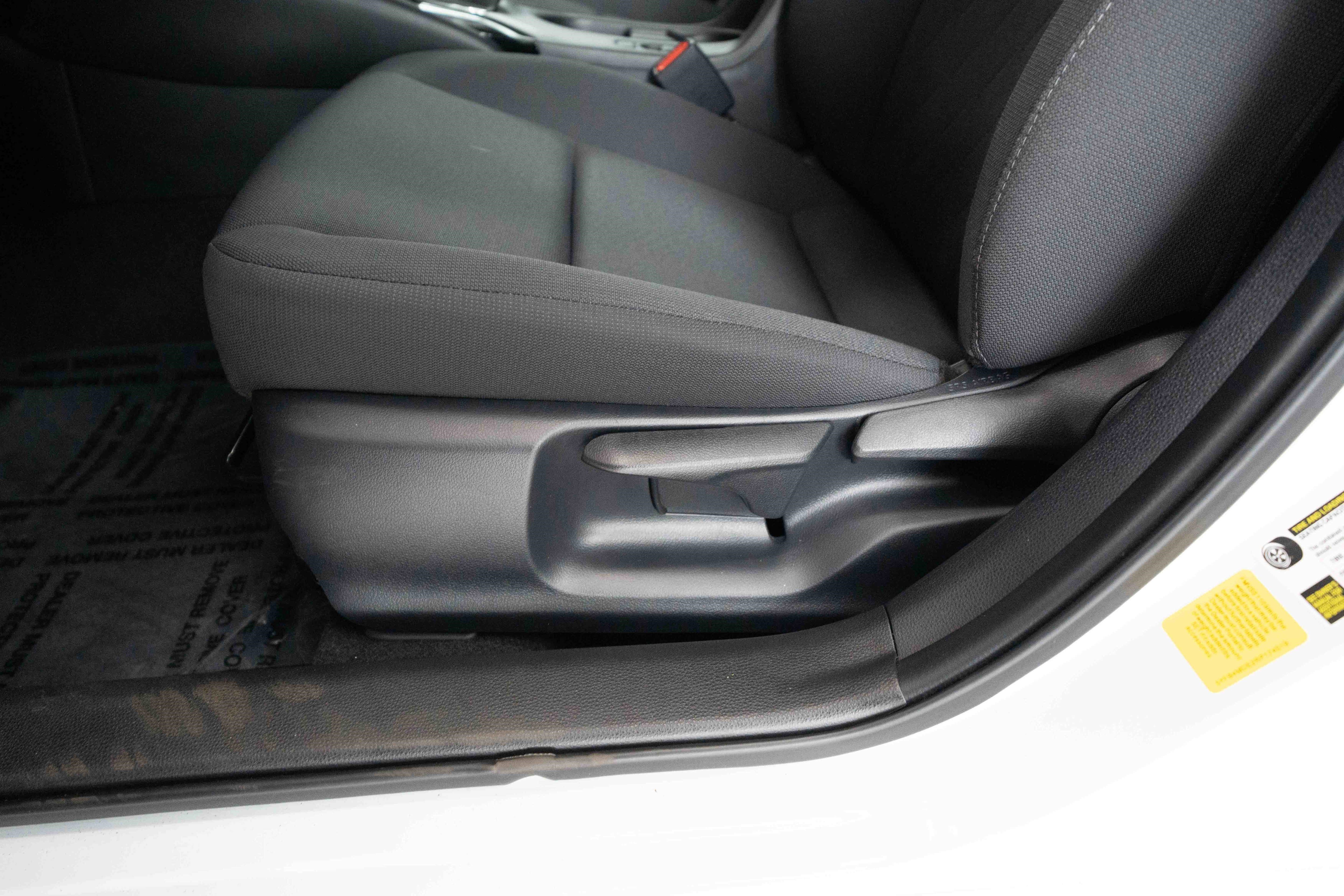 Used 2024 Toyota Corolla LE image 12