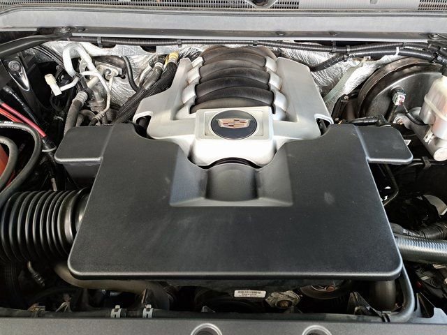 Used 2018 Cadillac Escalade Luxury image 38