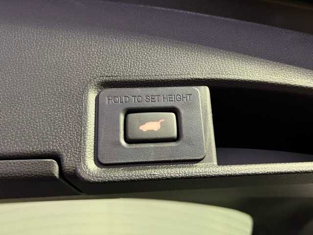 New 2025 Acura RDX SH-AWD image 18