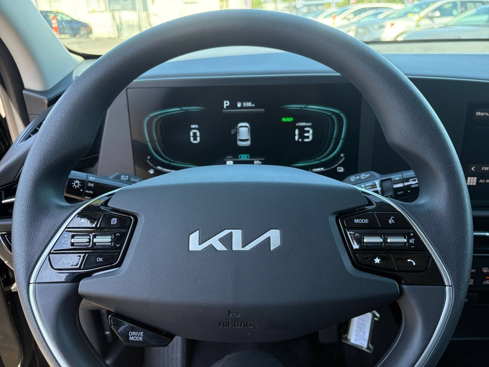 Used 2026 Kia Niro LX FWD image 25