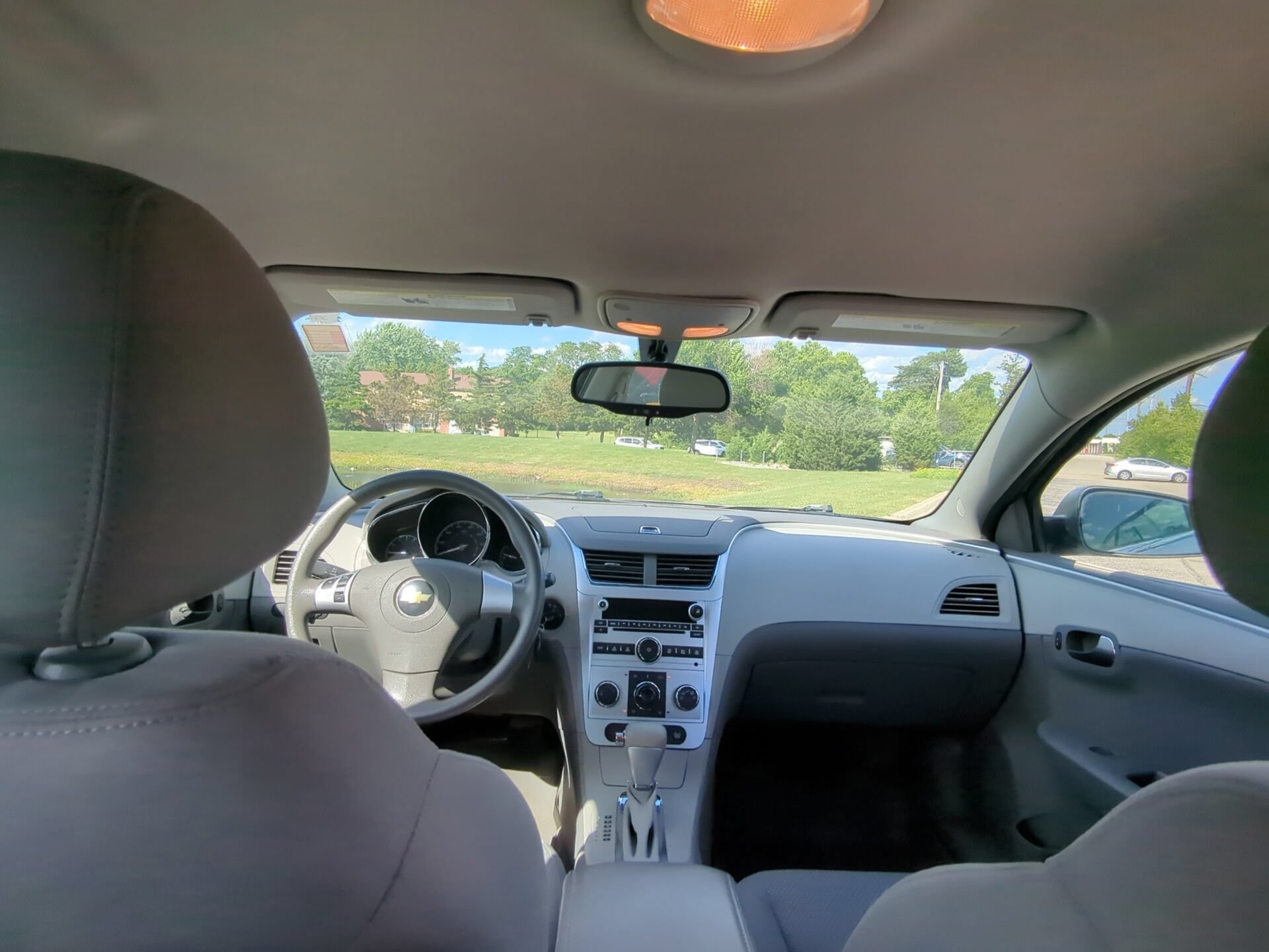 Used 2010 Chevrolet Malibu LS FWD image 21