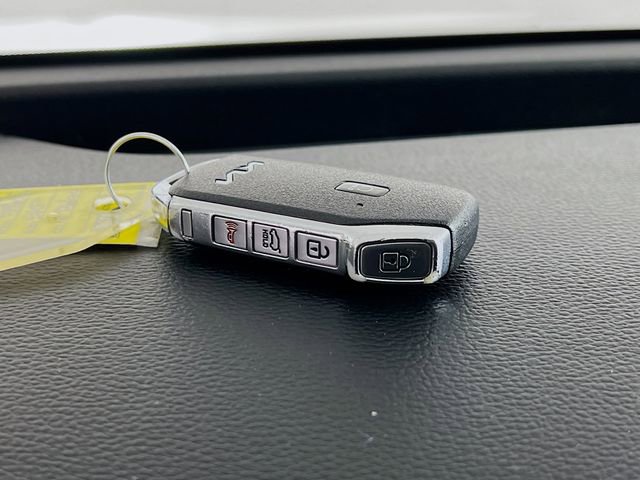 Used 2024 Kia Sportage SX image 32