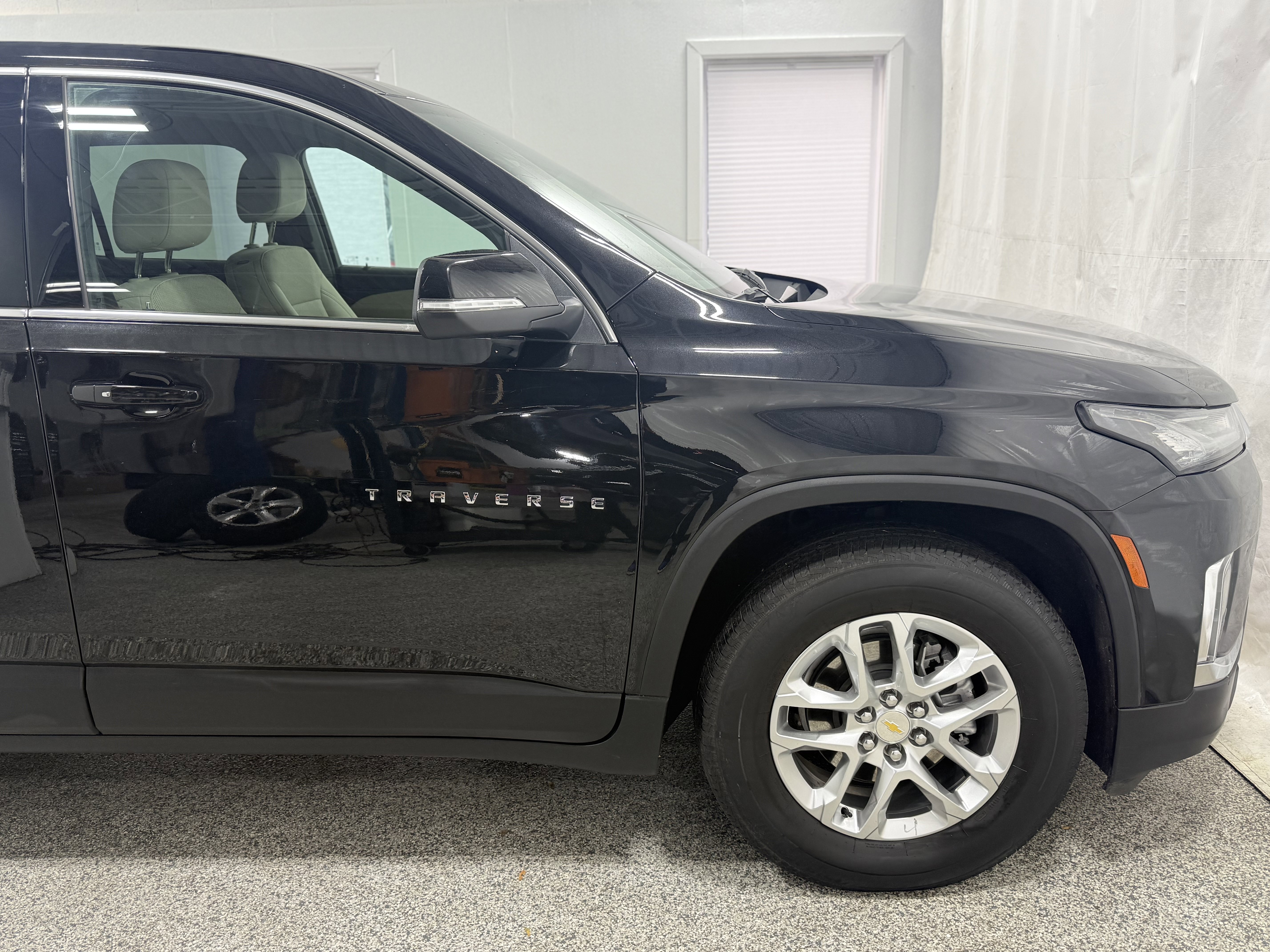 Certified 2023 Chevrolet Traverse LS w/ Safety Package image 8