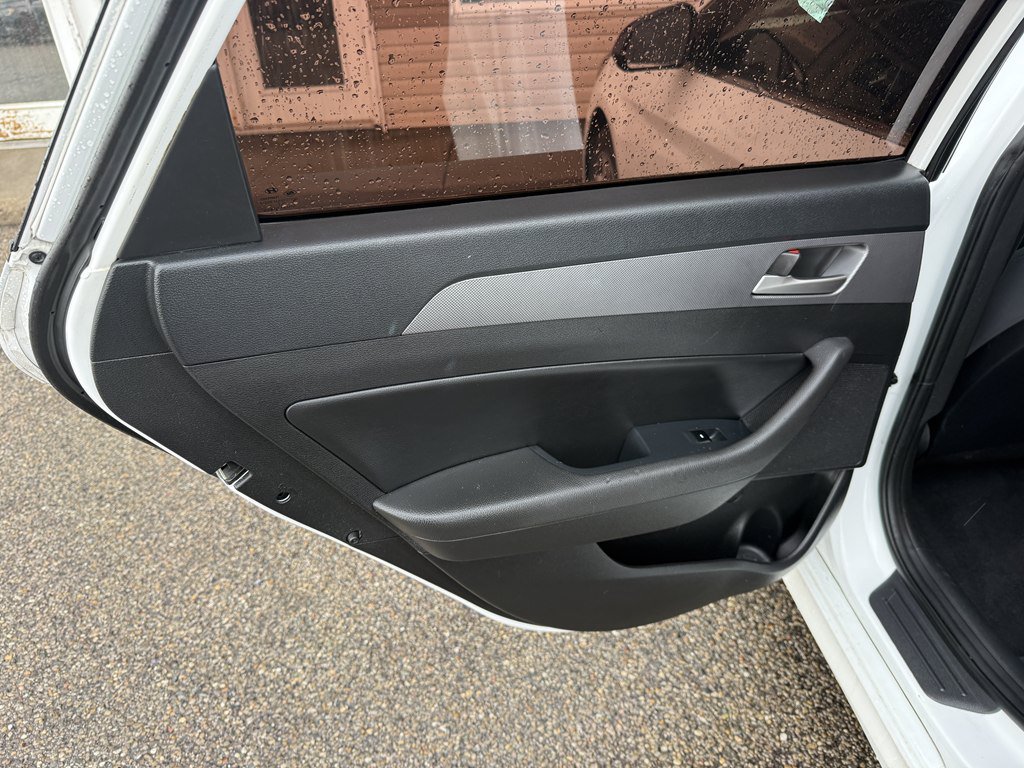 Used 2018 Hyundai Sonata SEL w/ Cargo Package FWD image 18