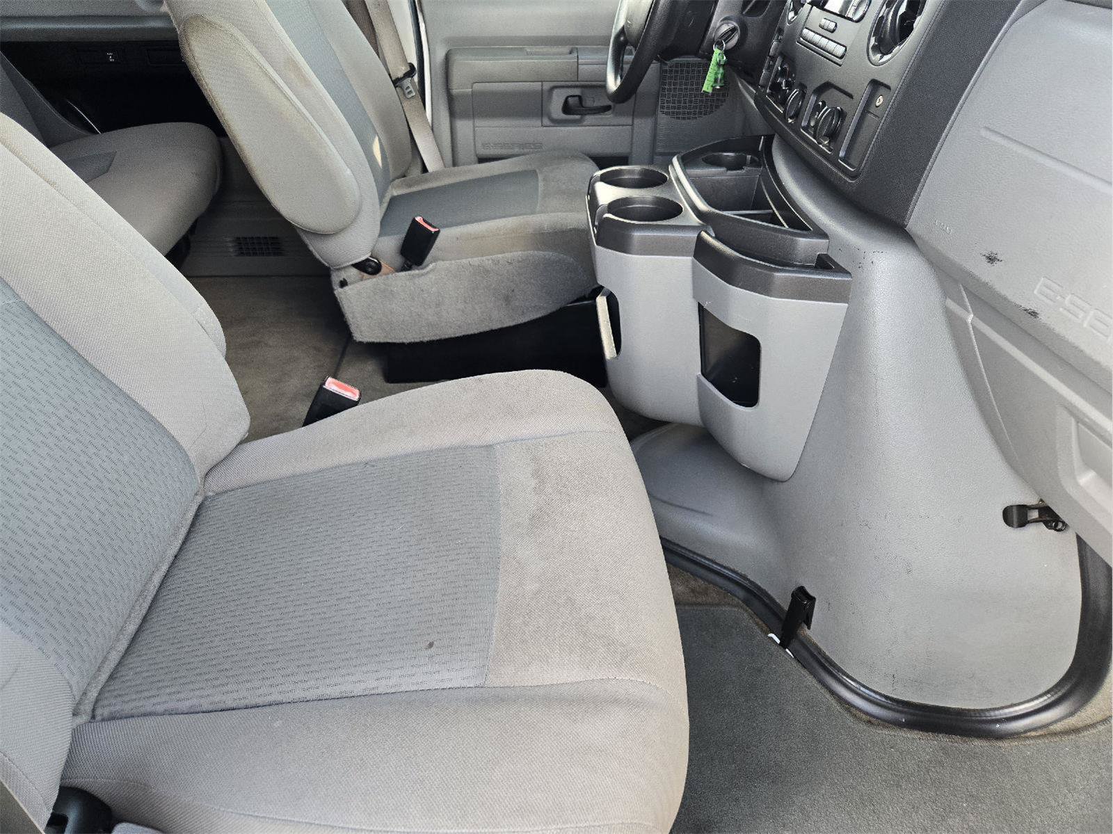 Used 2014 Ford E-350 and Econoline 350 XLT RWD image 14