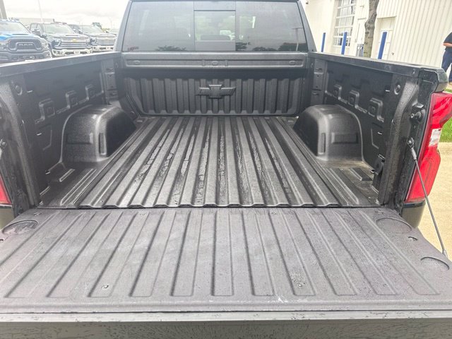 Used 2026 Chevrolet Silverado 1500 High Country w/ High Country Premium Package AWD/4WD image 6