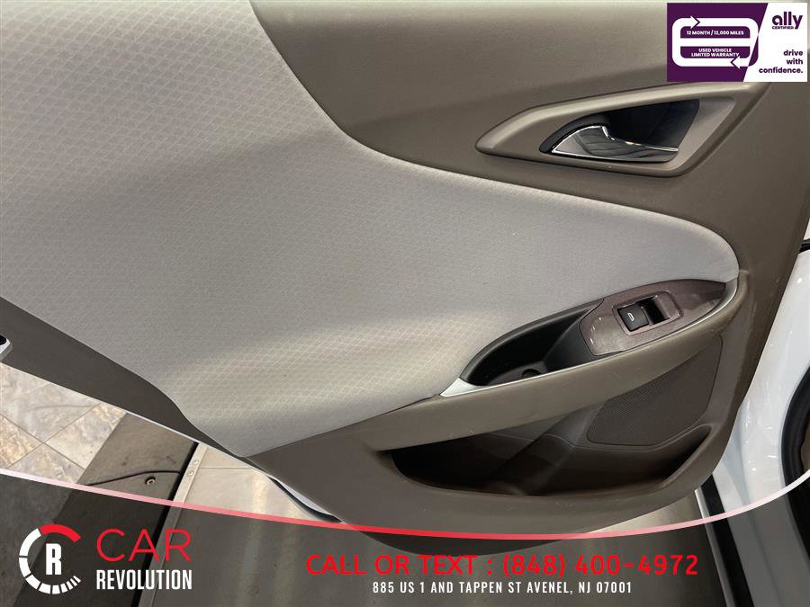 Used 2022 Chevrolet Malibu LT FWD image 36