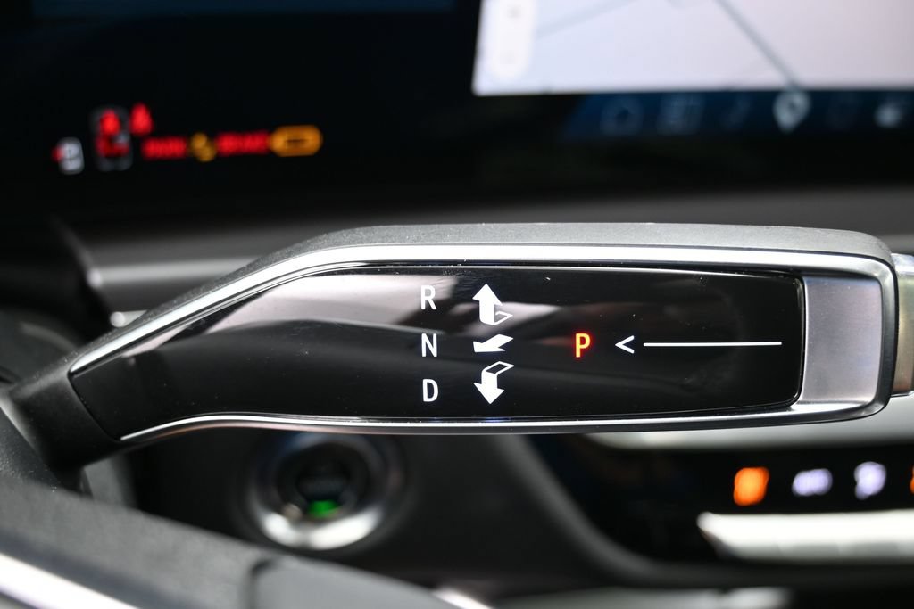 Used 2024 Cadillac Lyriq Tech RWD image 21