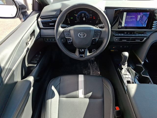 Certified 2025 Toyota Camry SE image 11