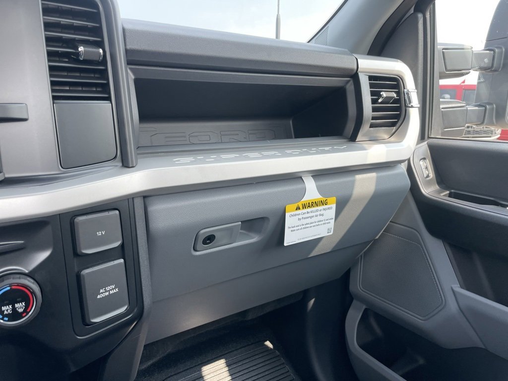 New 2025 Ford F550 4x4 Regular Cab Super Duty image 48