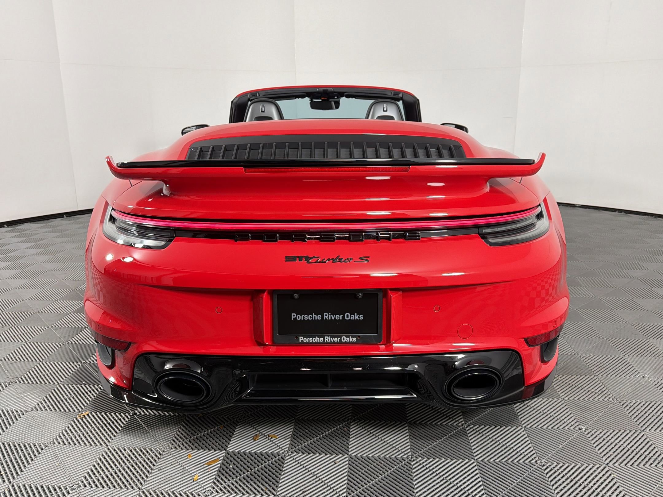 Certified 2025 Porsche 911 Turbo S image 10