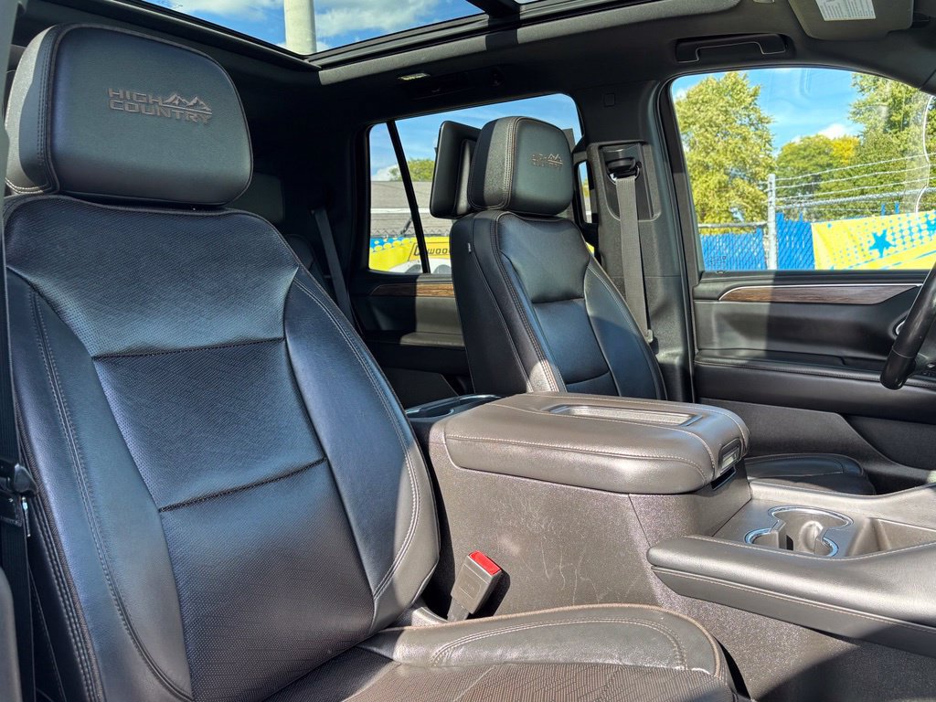 Used 2021 Chevrolet Tahoe High Country w/ Premium Package AWD/4WD image 25