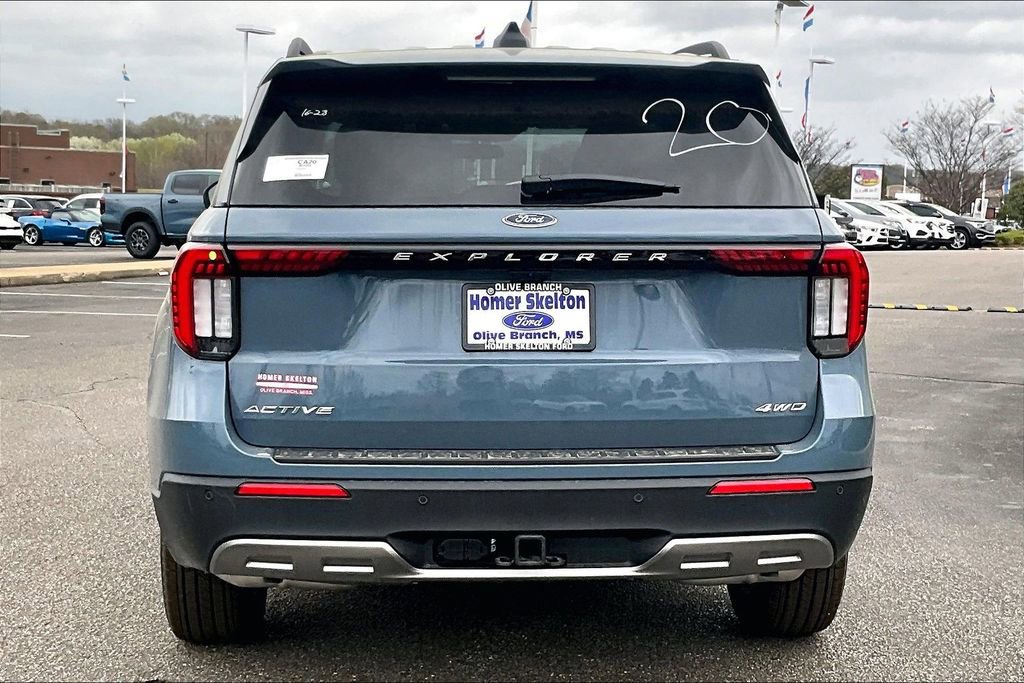 New 2026 Ford Explorer Active w/ Active Comfort Package image 4
