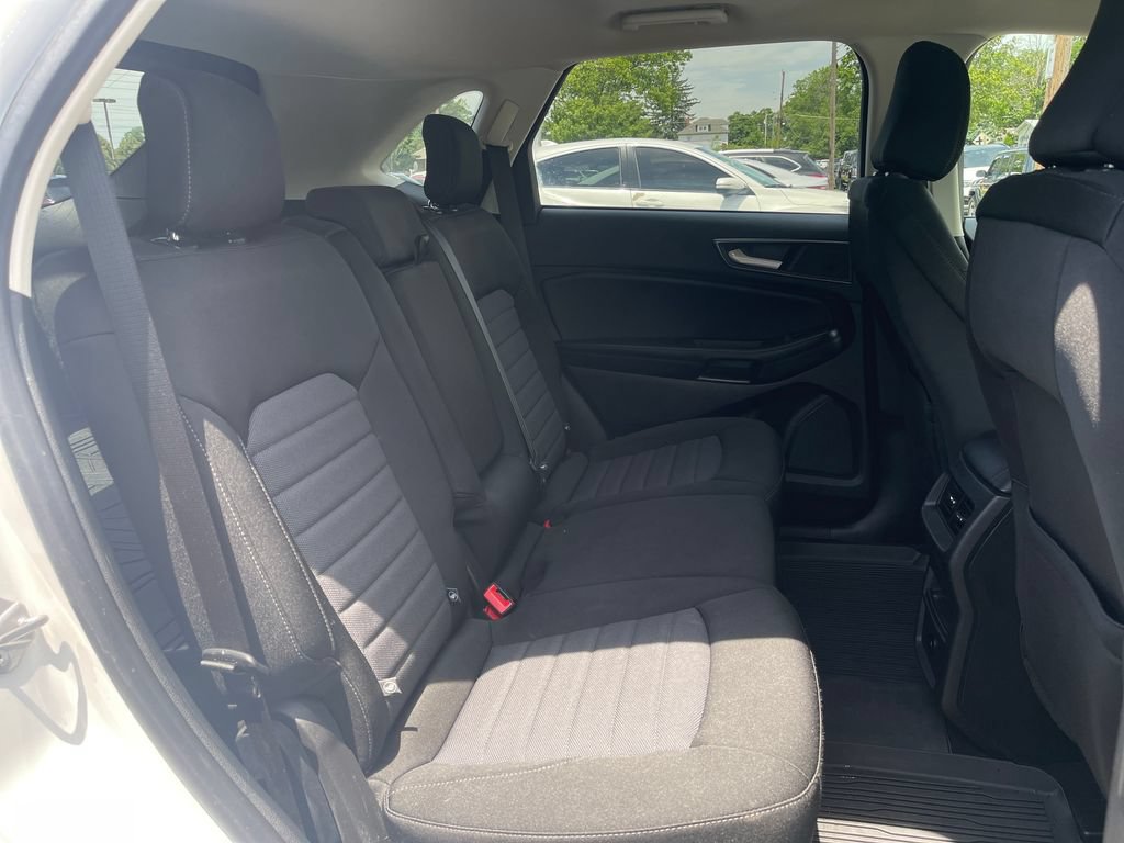 Used 2023 Ford Edge SE w/ Cargo Accessory Package AWD/4WD image 17