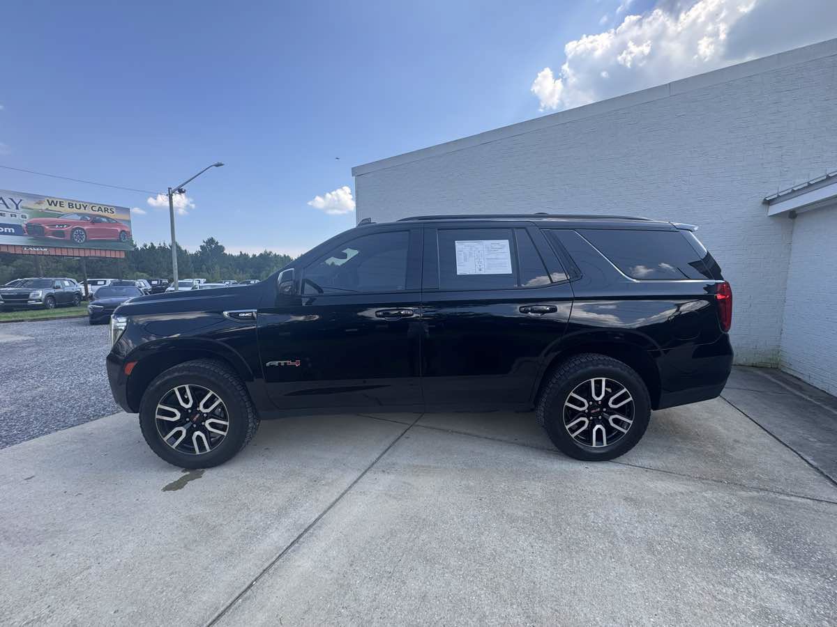 Used 2021 GMC Yukon AT4 AWD/4WD image 2