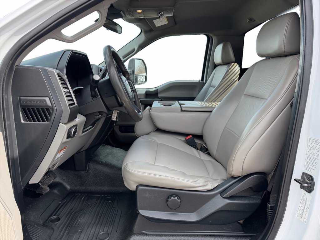 Used 2020 Ford F550 4x4 Regular Cab Super Duty image 9