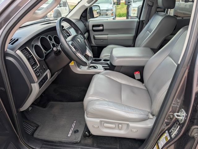 Used 2015 Toyota Sequoia Limited AWD/4WD image 16