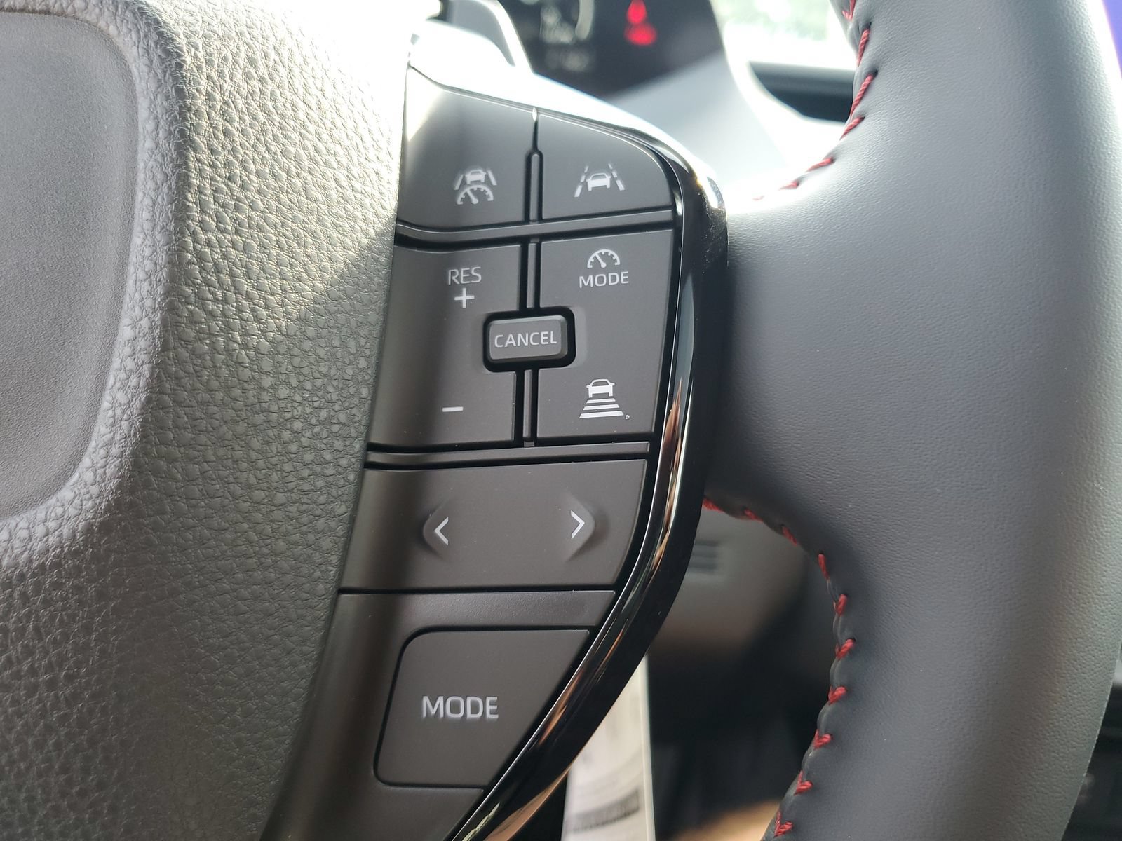 New 2026 Toyota Prius Plug-In Hybrid FWD image 23
