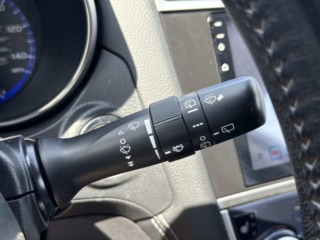 Used 2018 Subaru Outback 2.5i Touring image 26