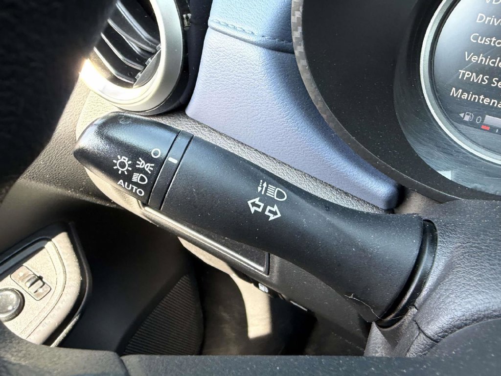 Used 2024 Nissan Versa SV w/ Trunk Package FWD image 33