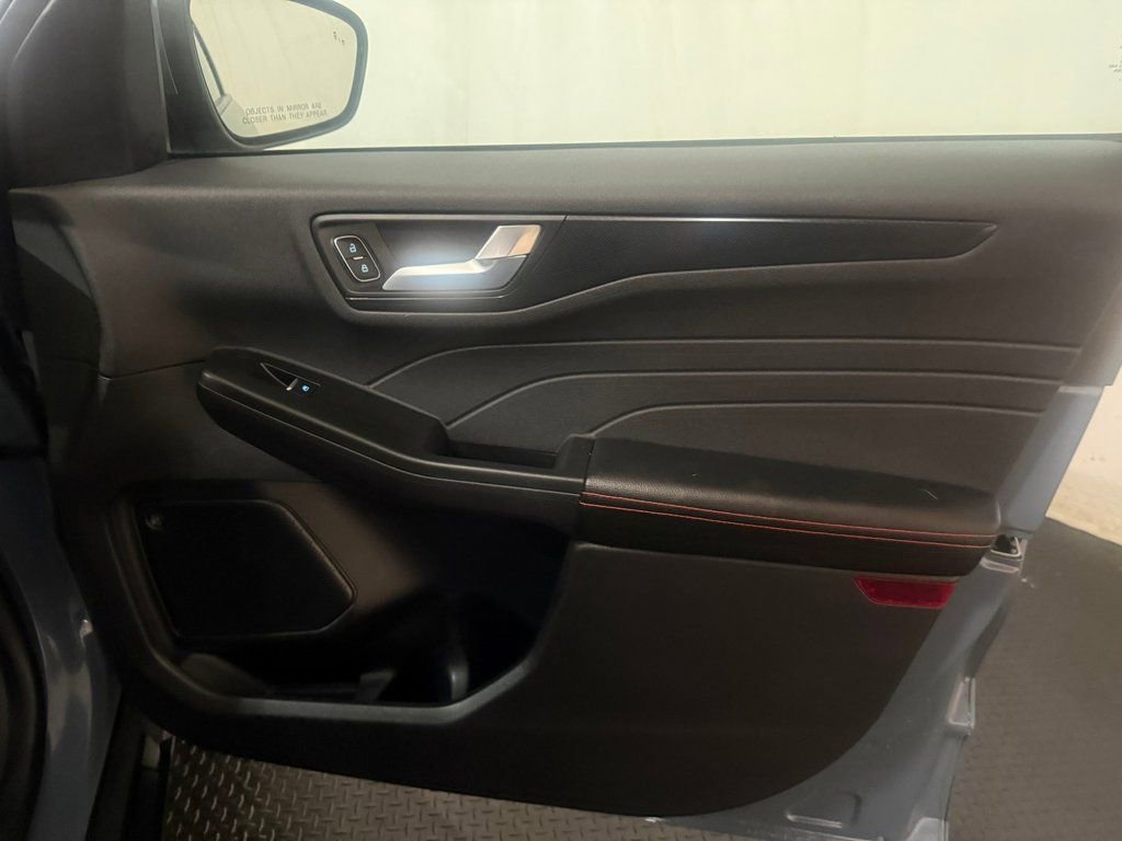 Used 2023 Ford Escape ST-Line Select w/ Tech Pack #2 image 33