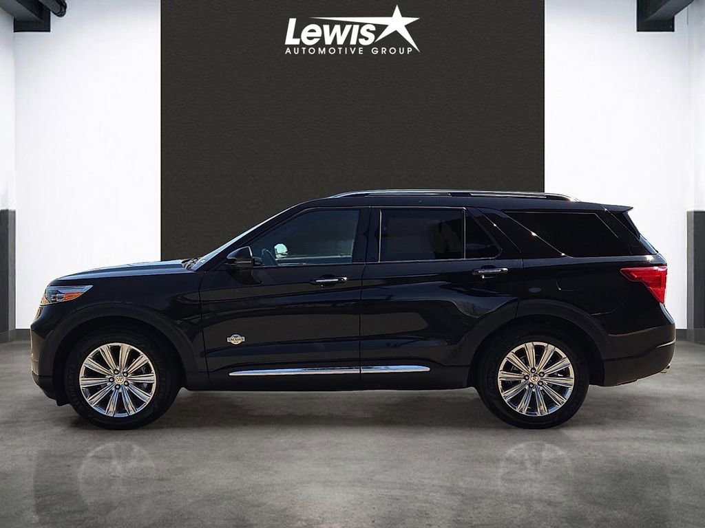 Used 2022 Ford Explorer King Ranch image 2