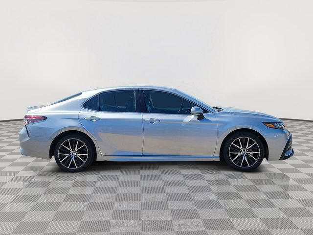 Used 2023 Toyota Camry SE FWD image 6