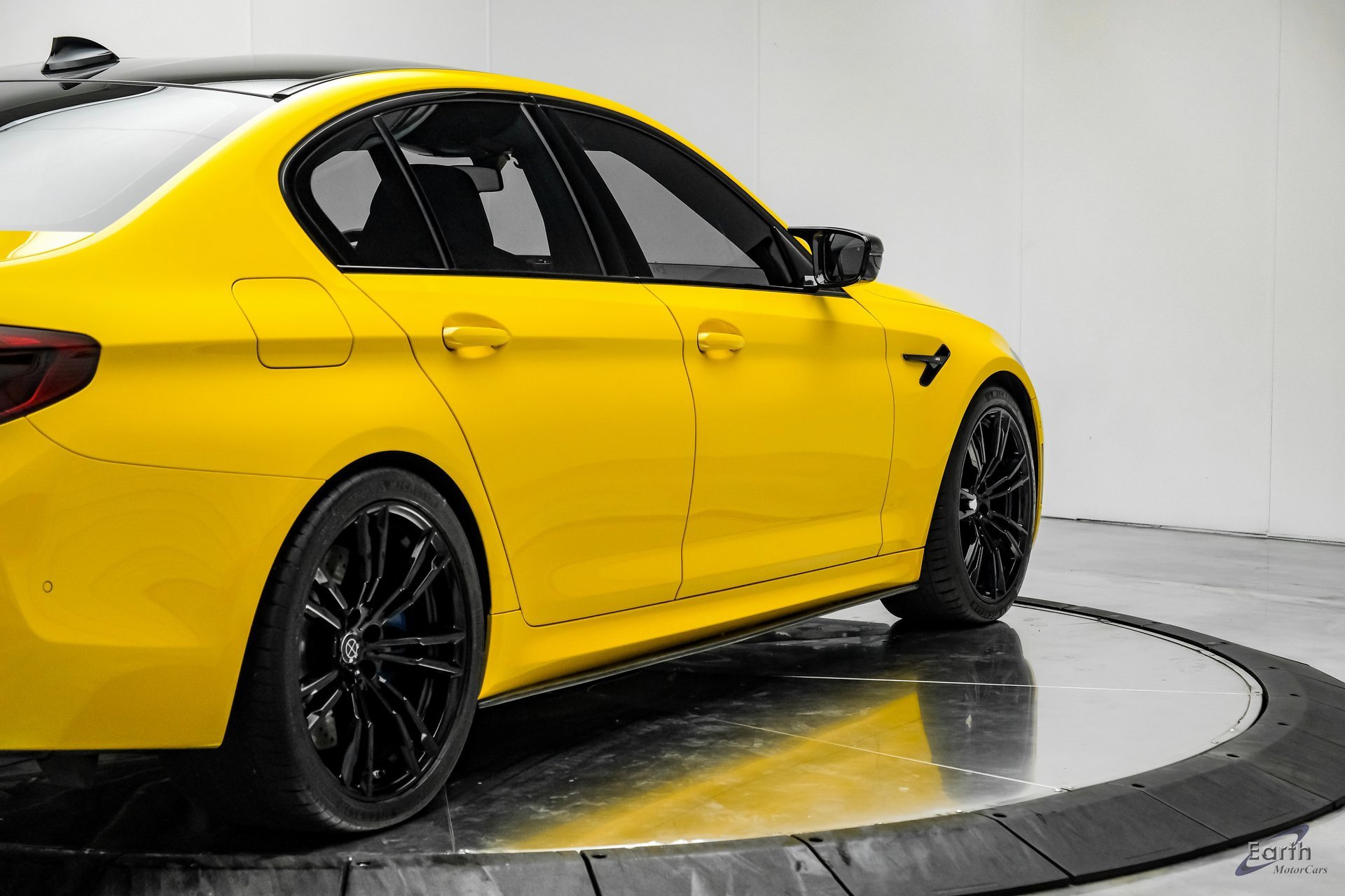 Used 2020 BMW M5 w/ Executive Package image 17