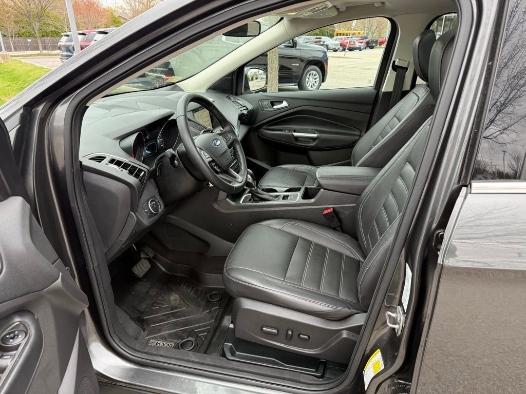 Used 2018 Ford Escape SEL AWD/4WD image 12