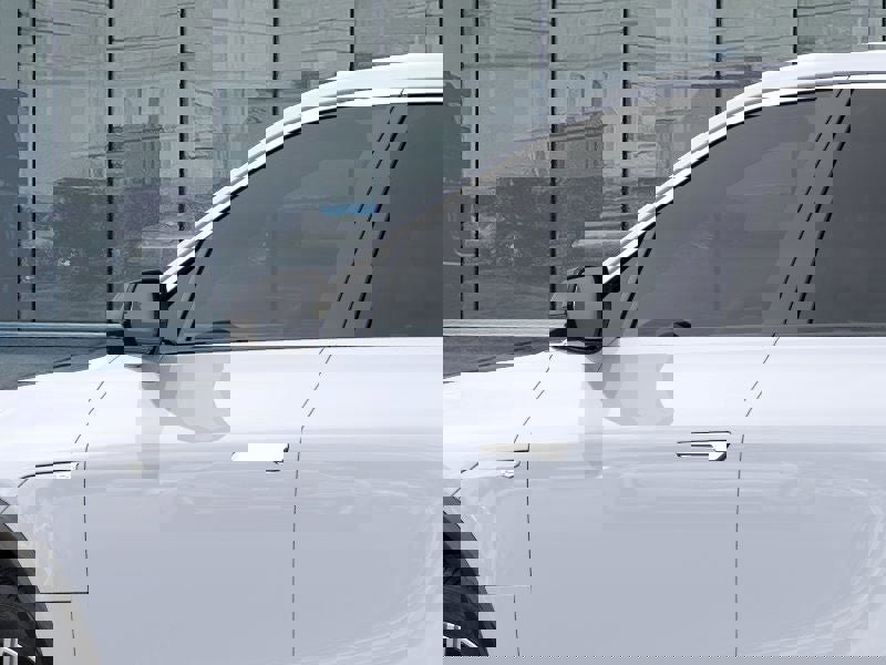 New 2026 Cadillac Lyriq Luxury image 12