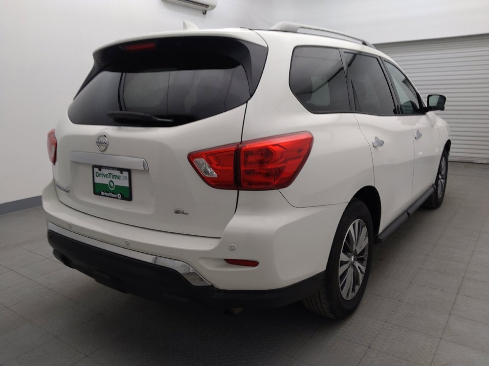 Used 2020 Nissan Pathfinder SL image 9