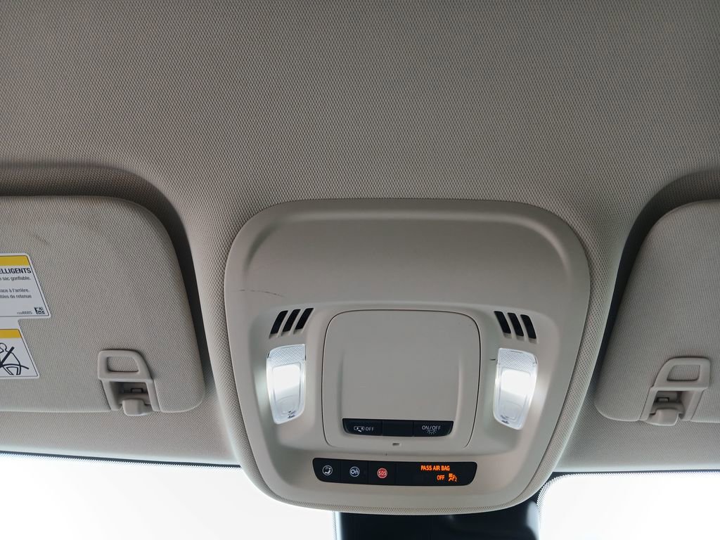 Used 2021 Buick Envision Essence FWD image 14