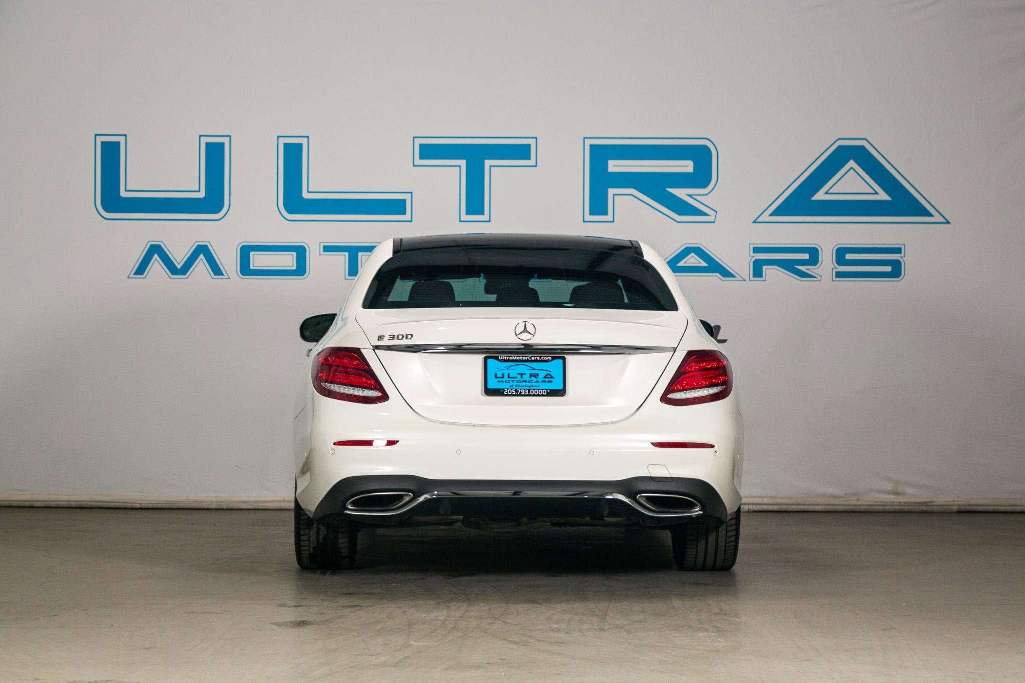 Used 2018 Mercedes-Benz E 300 E 300 RWD Sedan w/ Premium 1 Package image 11