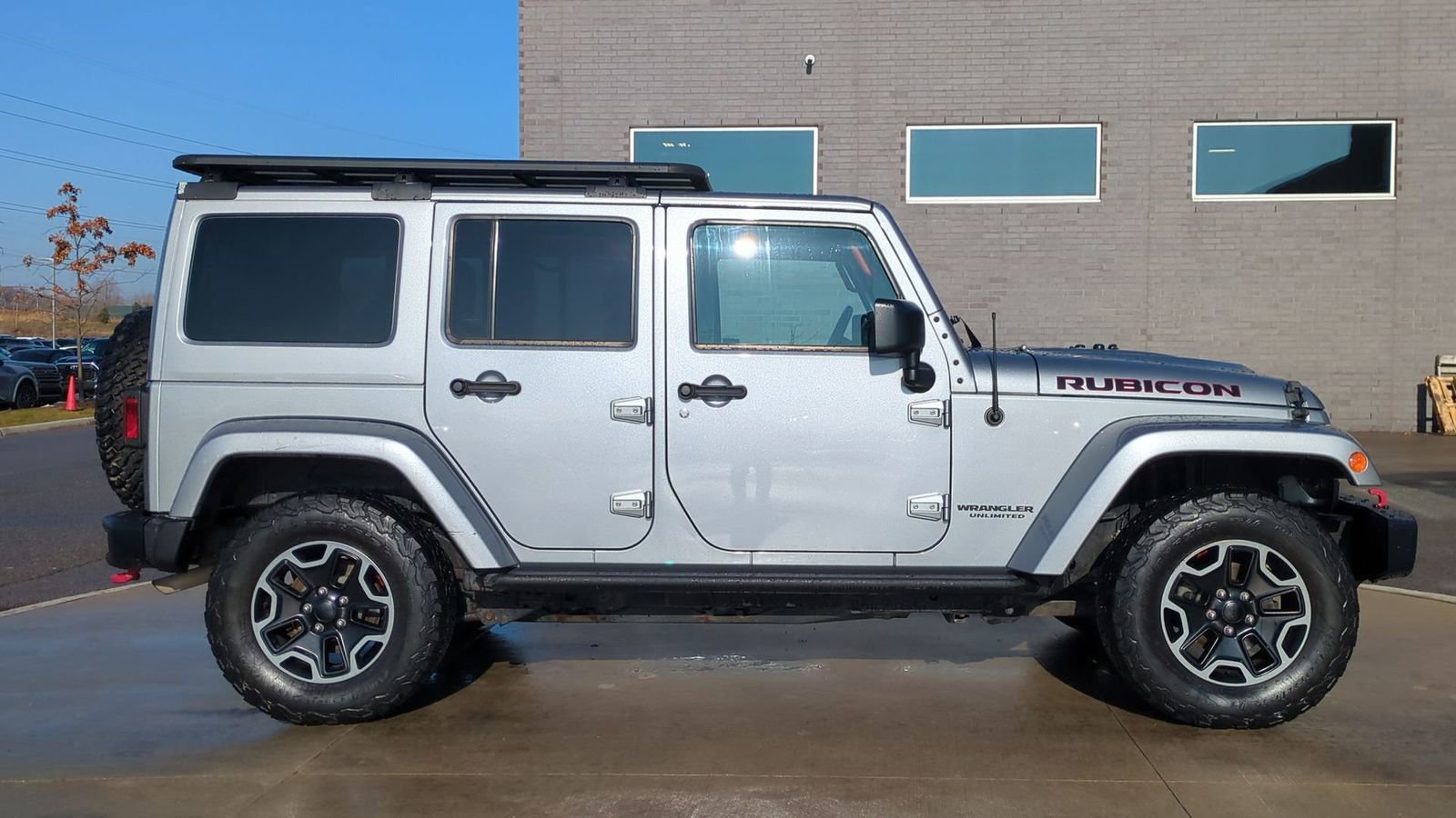 Used 2016 Jeep Wrangler Unlimited Rubicon image 8