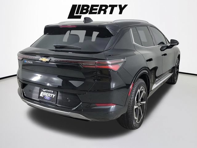 Used 2025 Chevrolet Equinox EV LT FWD image 3