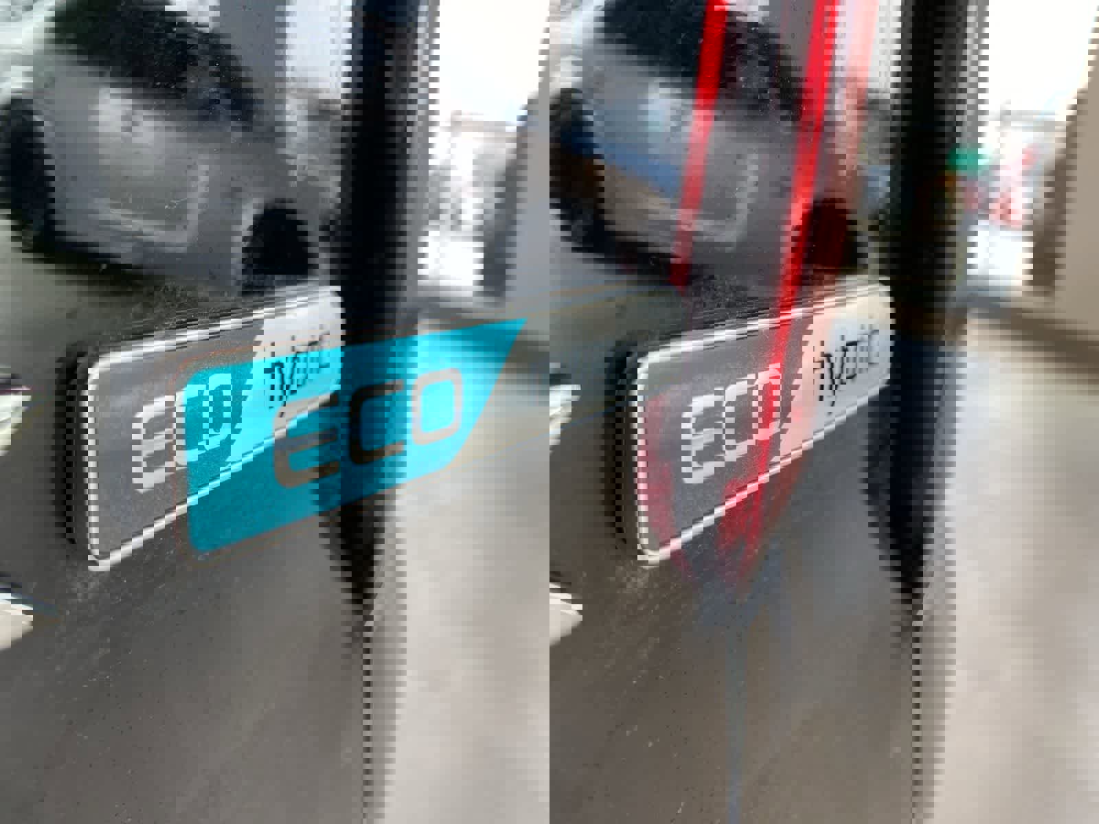 Used 2021 Kia Sorento EX image 32