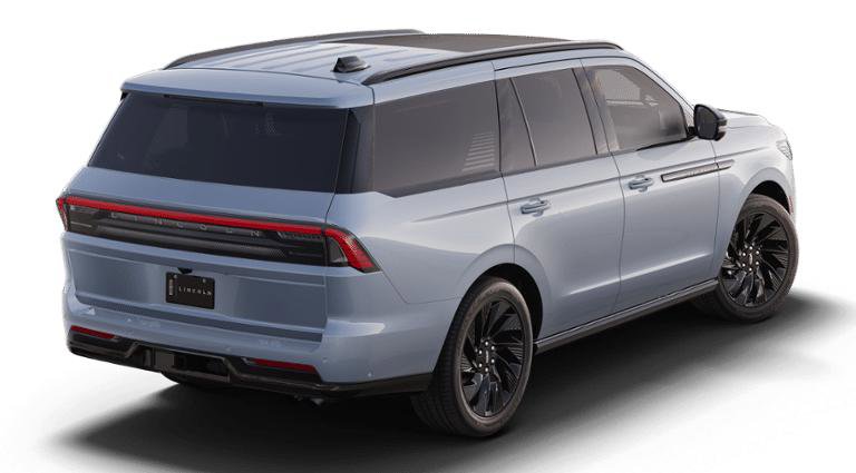 New 2025 Lincoln Navigator Reserve w/ Jet Appearance Package image 3