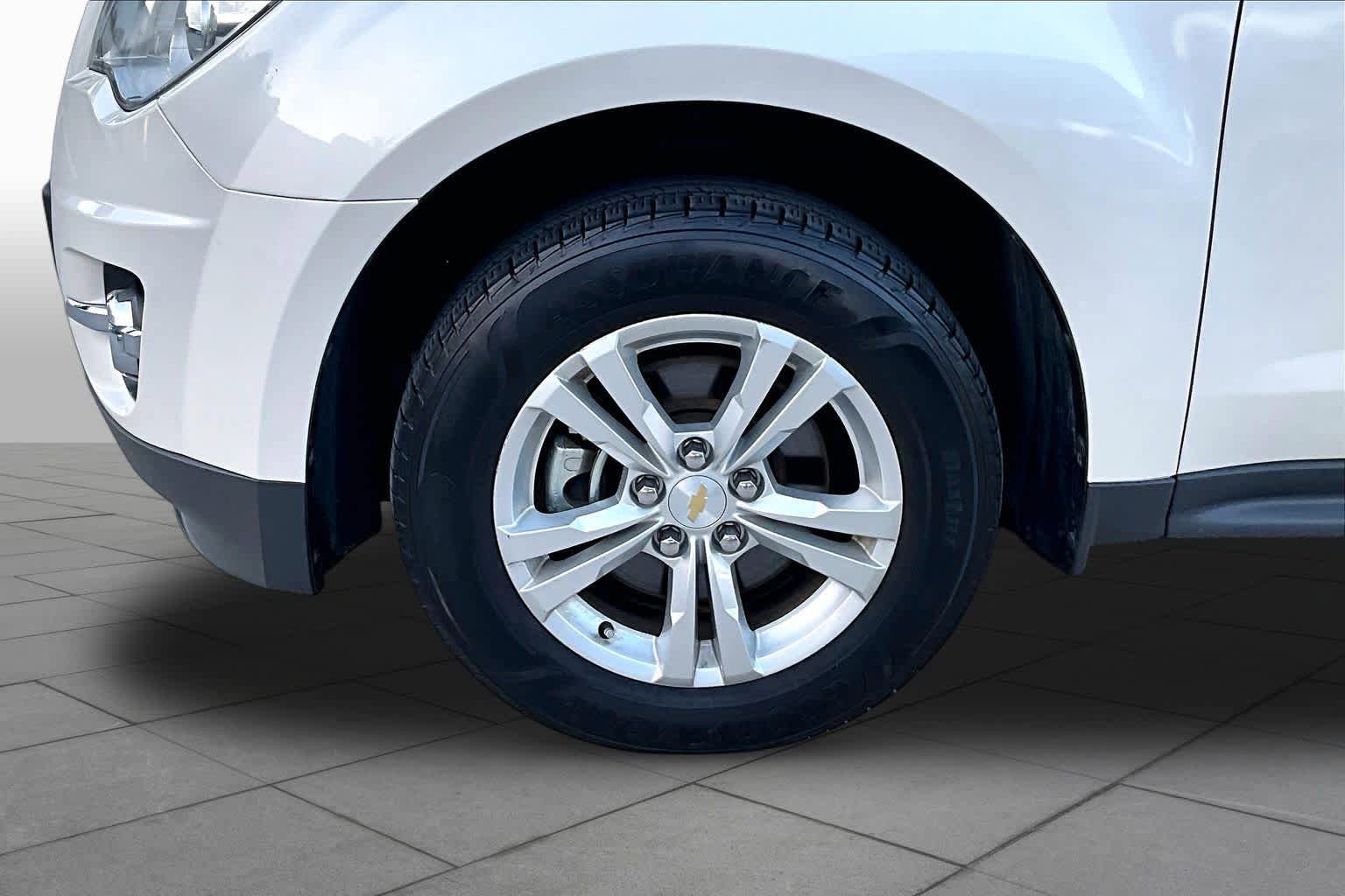 Used 2012 Chevrolet Equinox LTZ FWD image 9