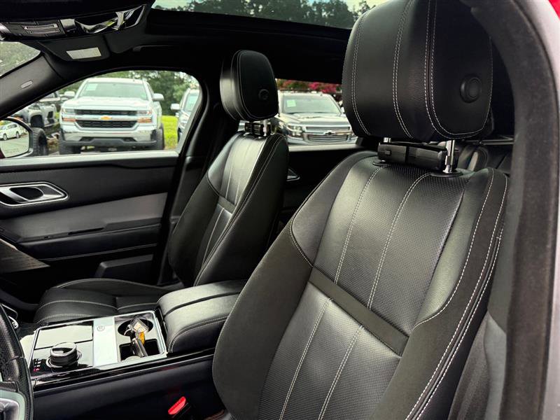 Used 2018 Land Rover Range Rover Velar R-Dynamic SE image 28