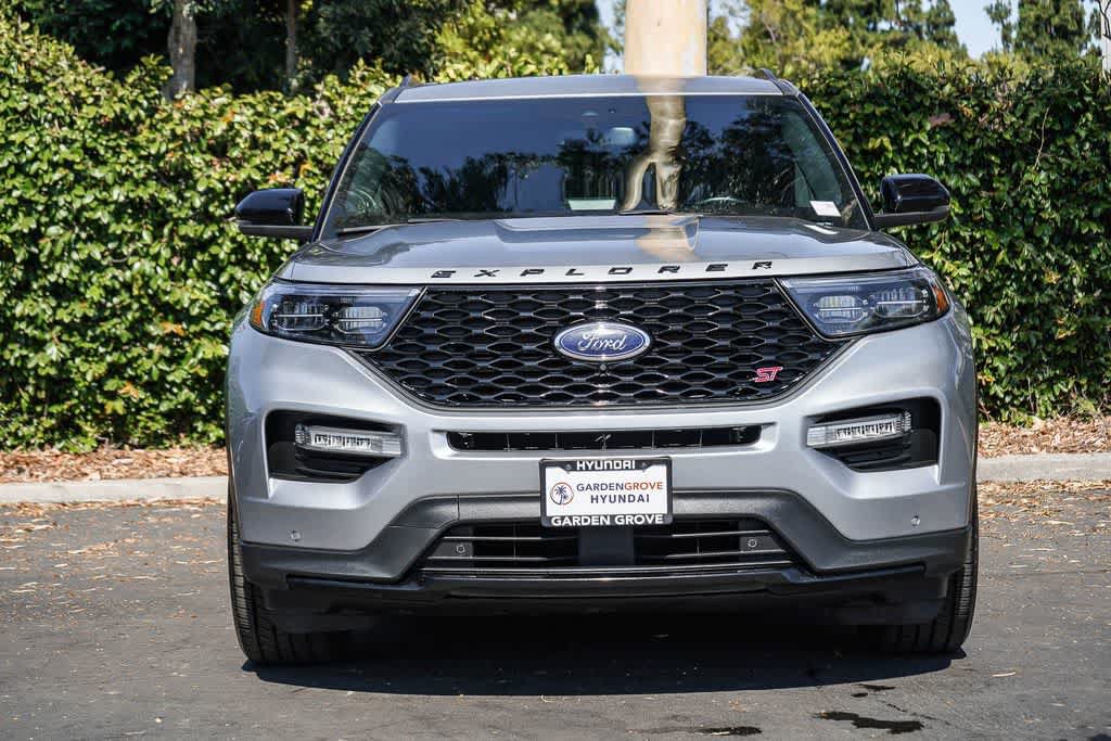Used 2022 Ford Explorer ST w/ Equipment Group 401A AWD/4WD image 2