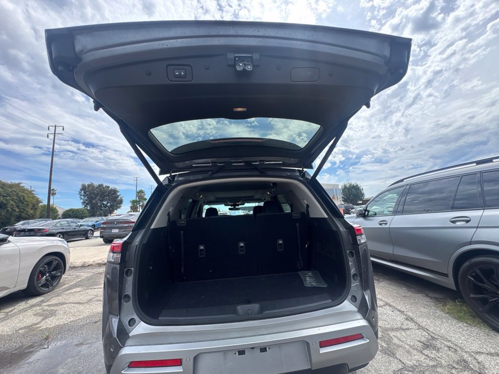 Used 2025 Nissan Pathfinder SL w/ SL Premium Package FWD image 19