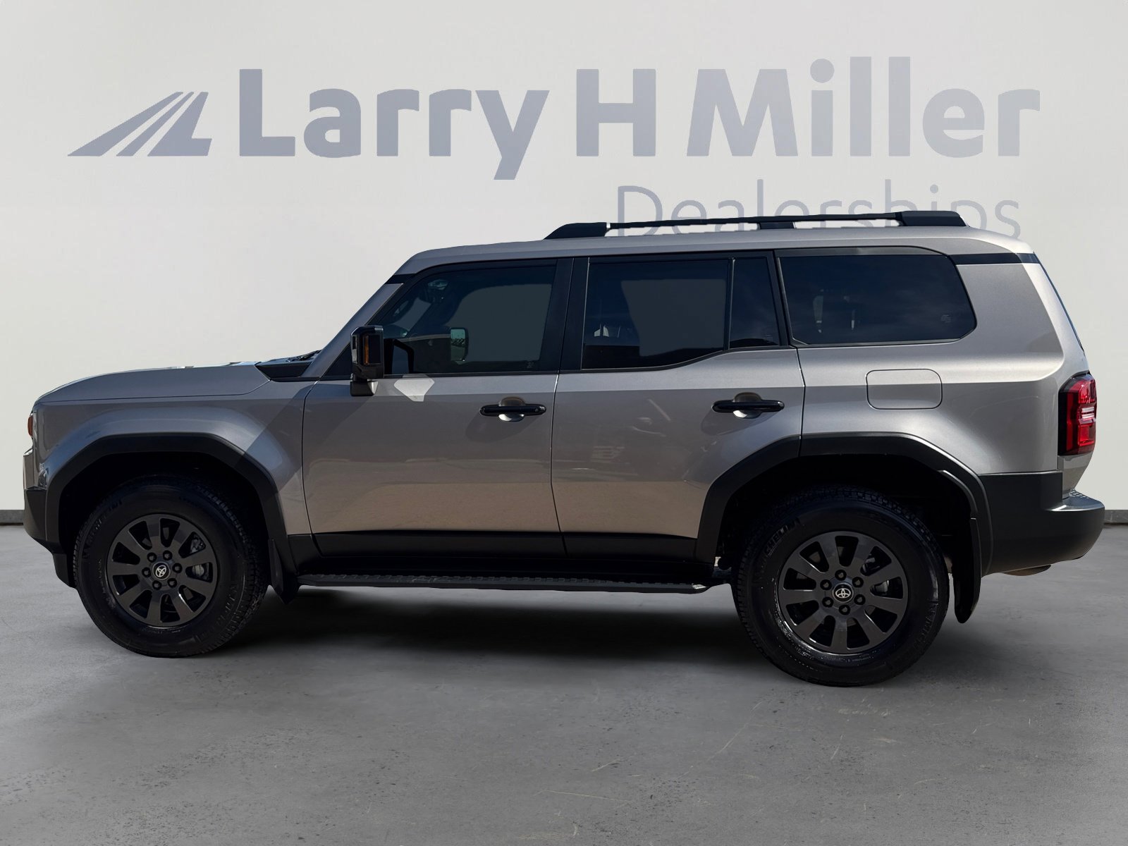 Used 2024 Toyota Land Cruiser AWD/4WD image 2