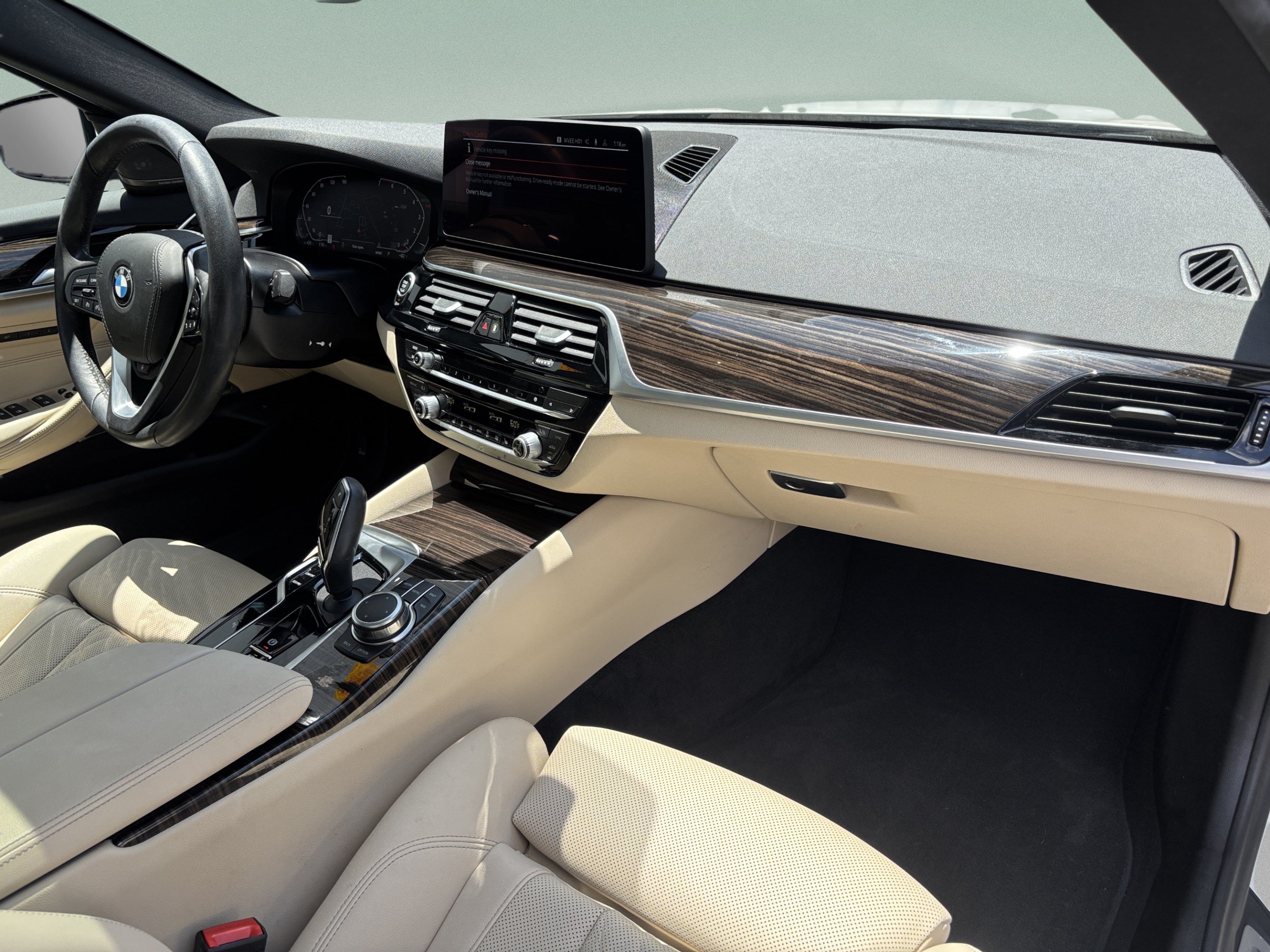 Used 2022 BMW 530i w/ Premium Package RWD image 22
