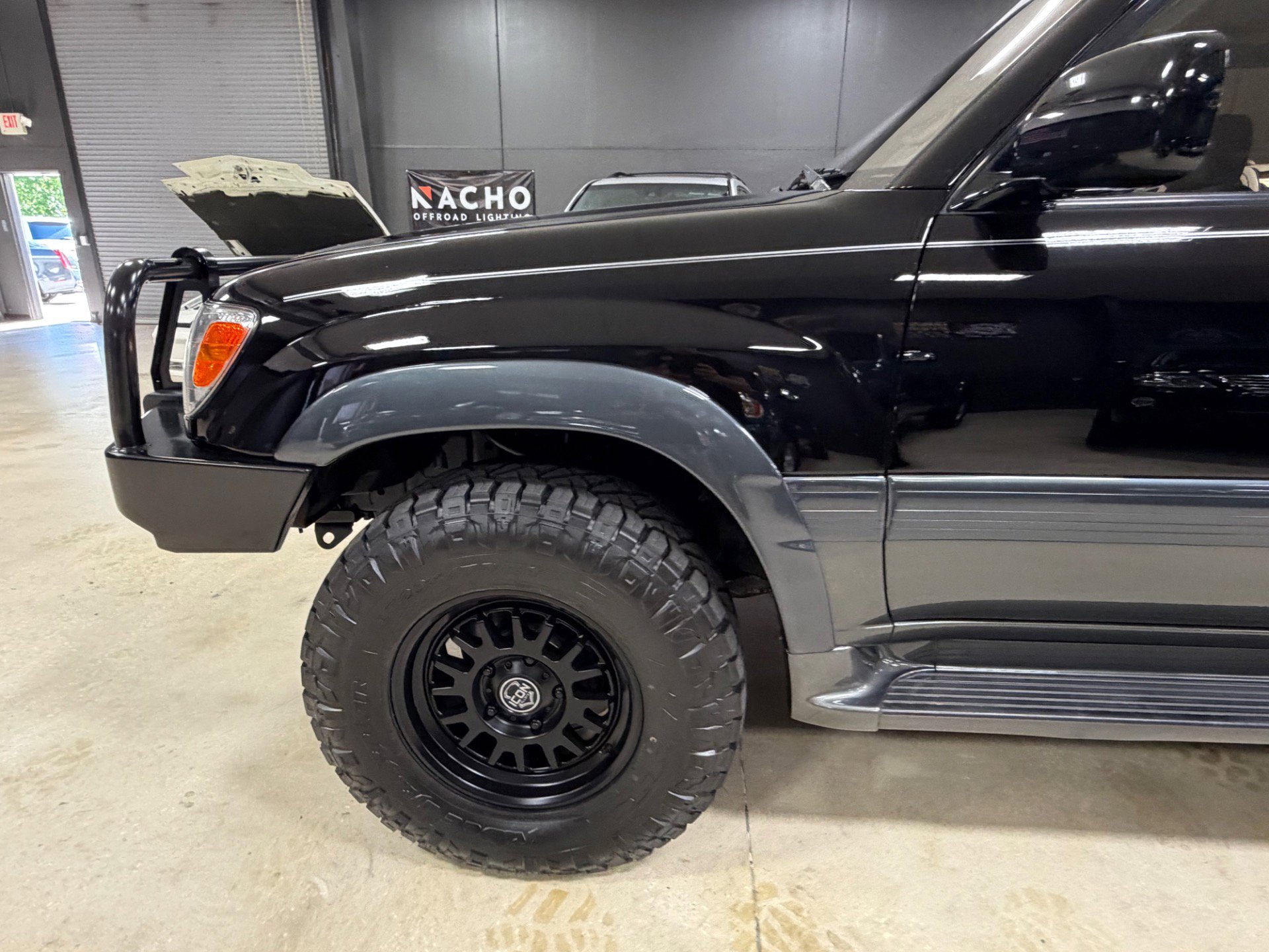 Used 2001 Toyota Land Cruiser AWD/4WD image 15